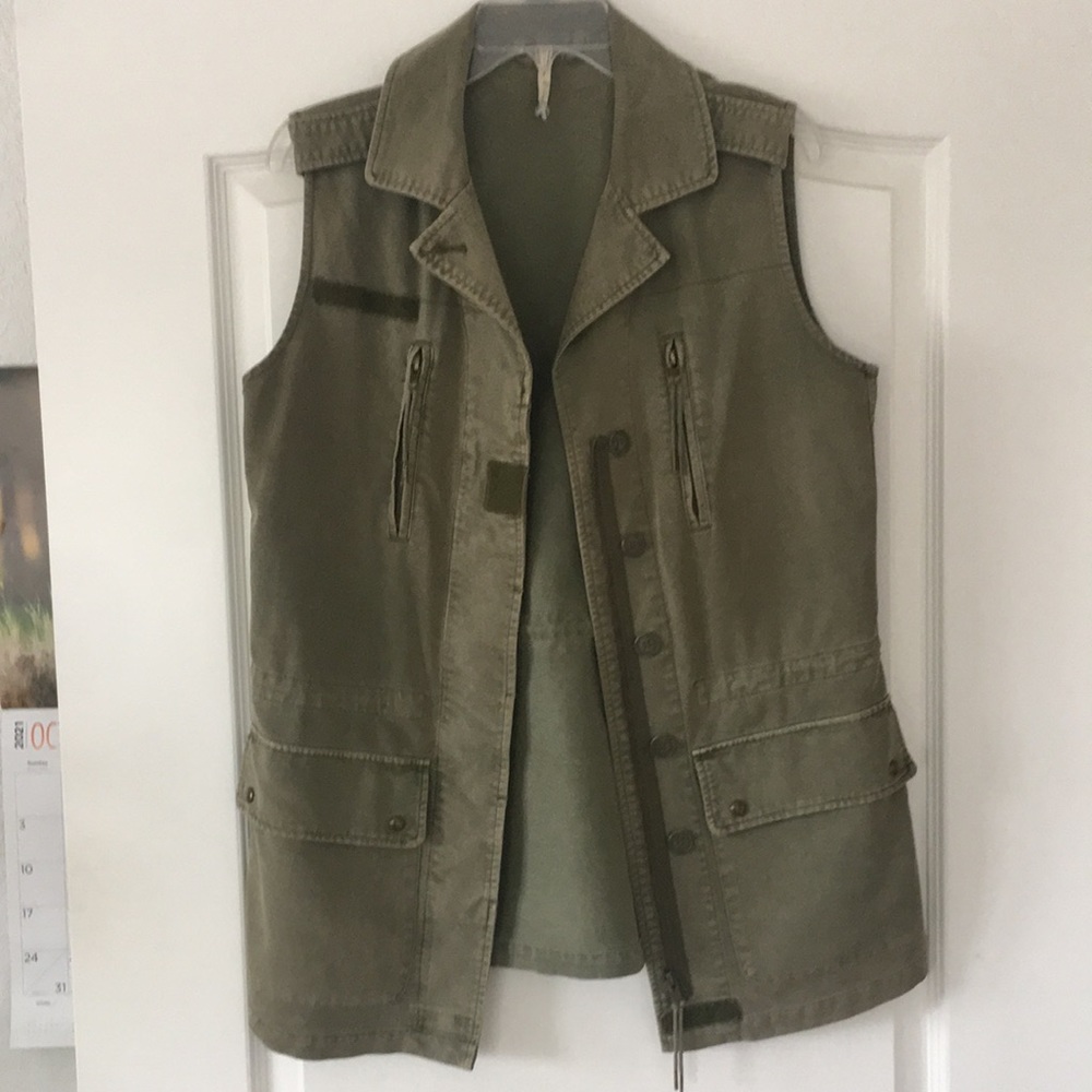 Super cute vest